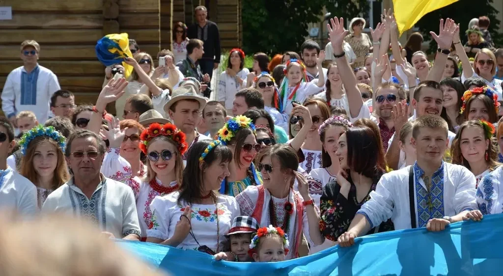Залужному довіряють найбільше, але на виборах лідирує Зеленський: новий рейтинг